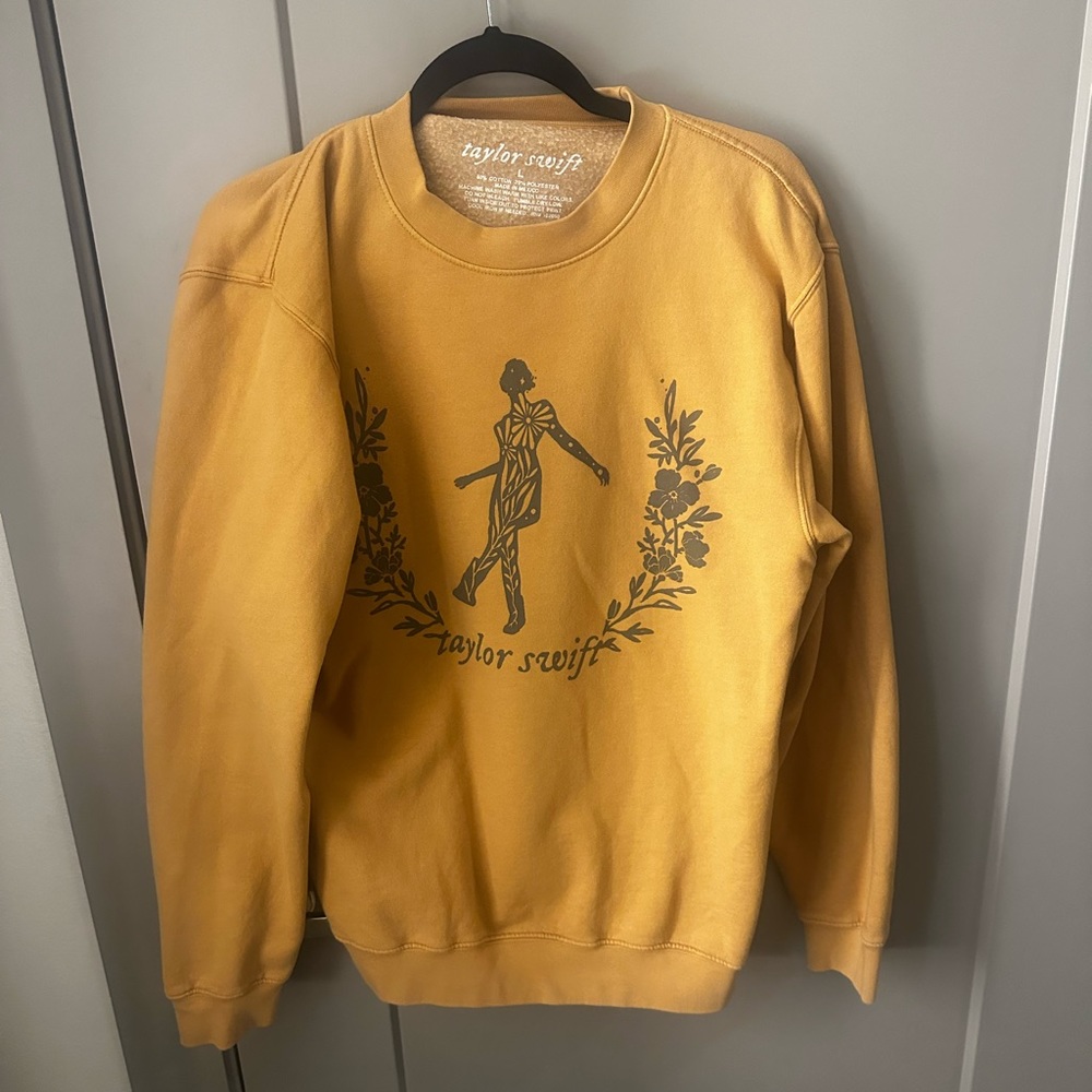 Taylor Swift folklore crewneck